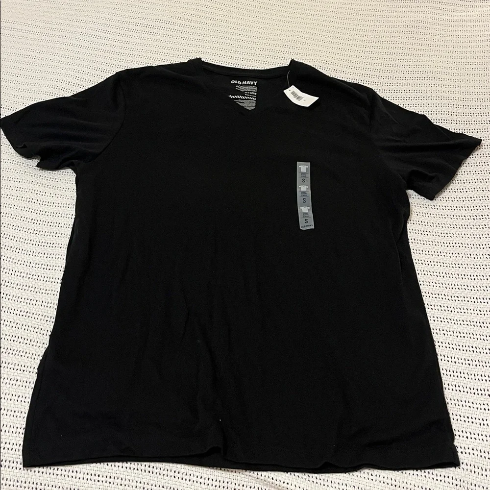 Old Navy Black V-Neck Tee - Picture 1 of 4